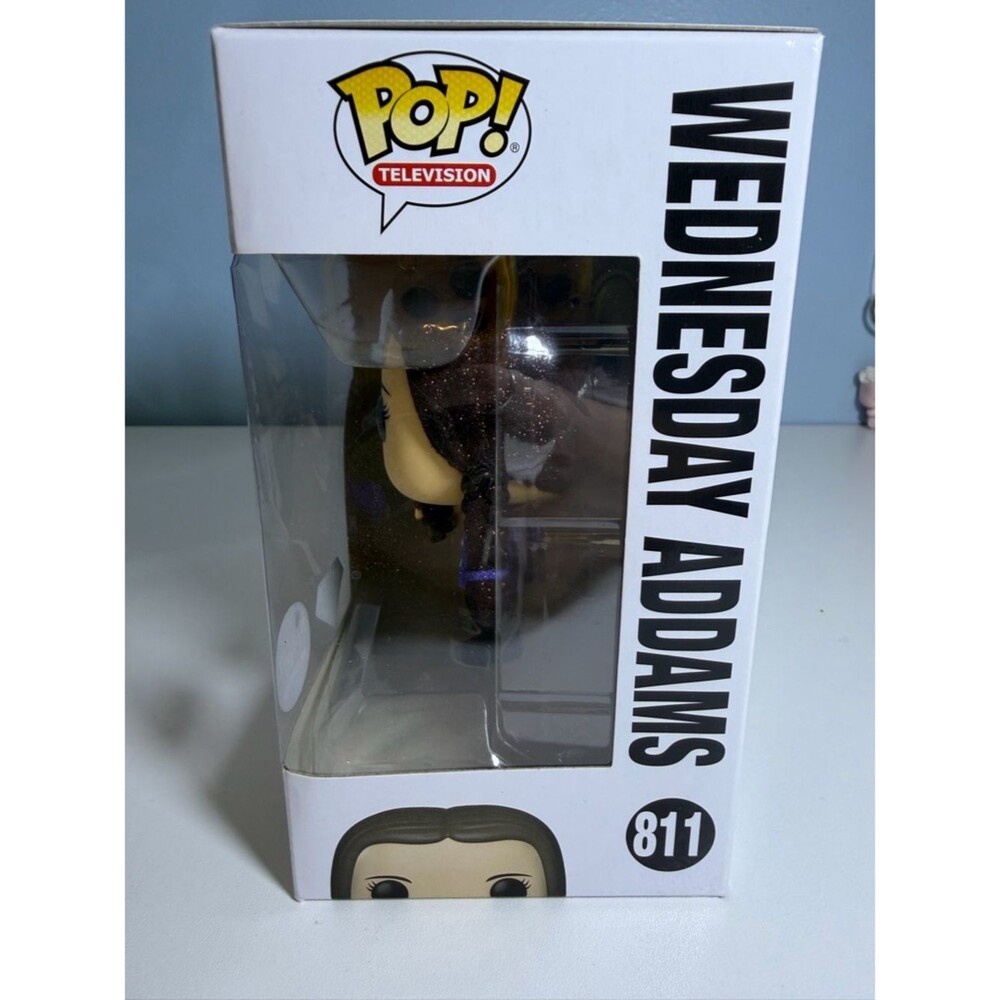 RARE Funko Pop! Television Wednesday Addams #811 (Diamond Collection) - Picture 5 of 6